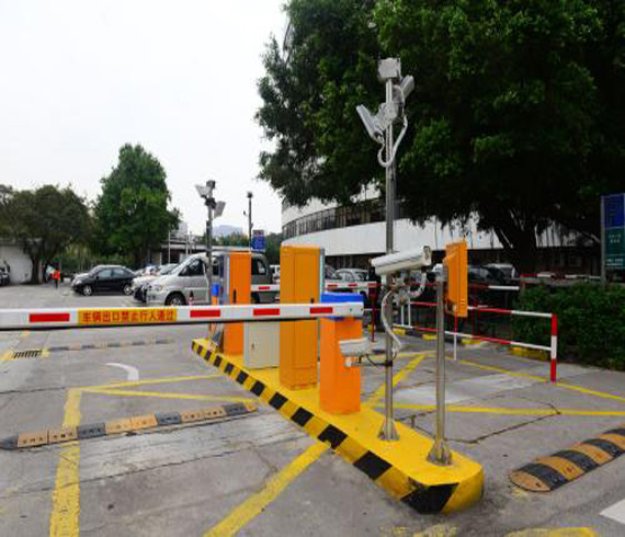 停車場(chǎng)道閘